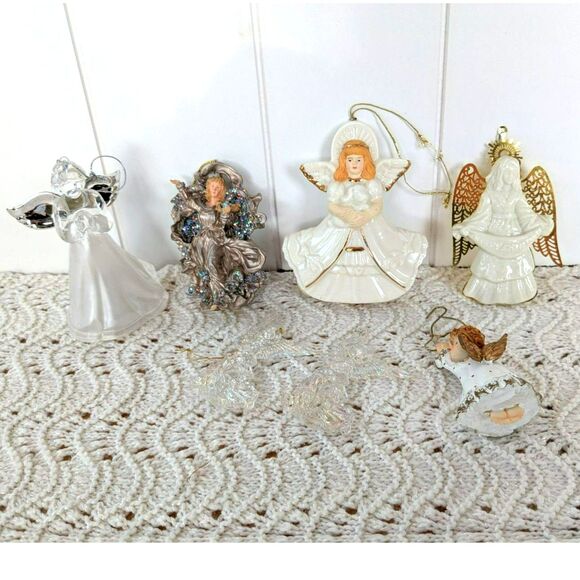 Lot of 7 different angel ornaments - Gold, Silver, White color scheme - Picture 1 of 5
